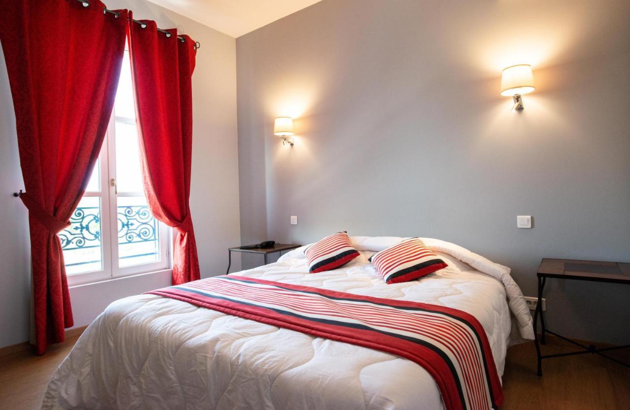 Logis Hotel De La Tour Libourne Esterno foto