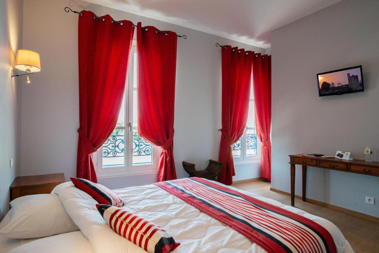 Logis Hotel De La Tour Libourne Esterno foto